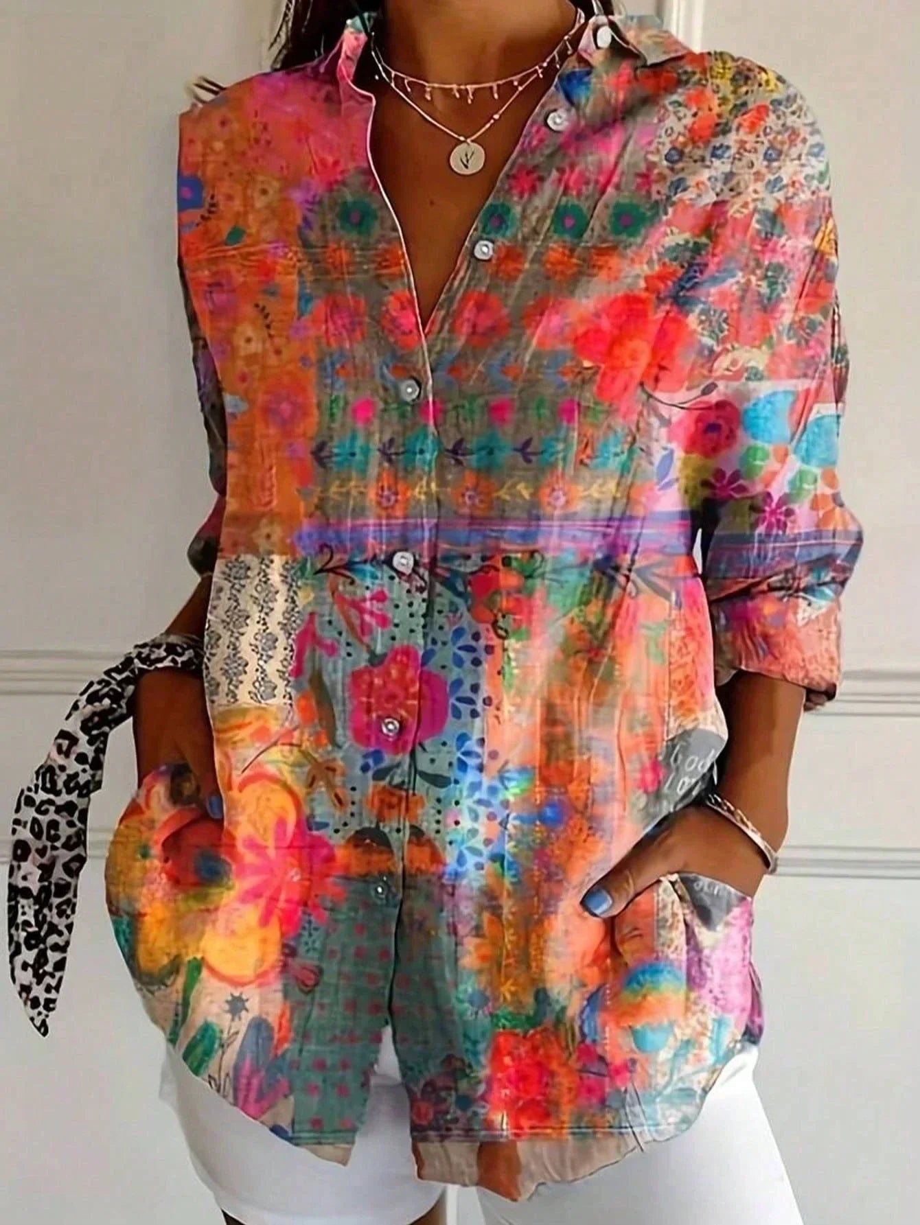 Annika - Bunte Bluse mit verspieltem Druck